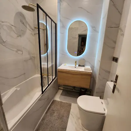 Pic De Notre Dame, Charming Suites Paris Exterior foto